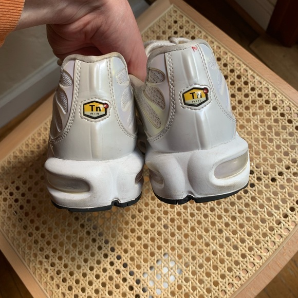 Nike Air Max Plus - Picture 2 of 6